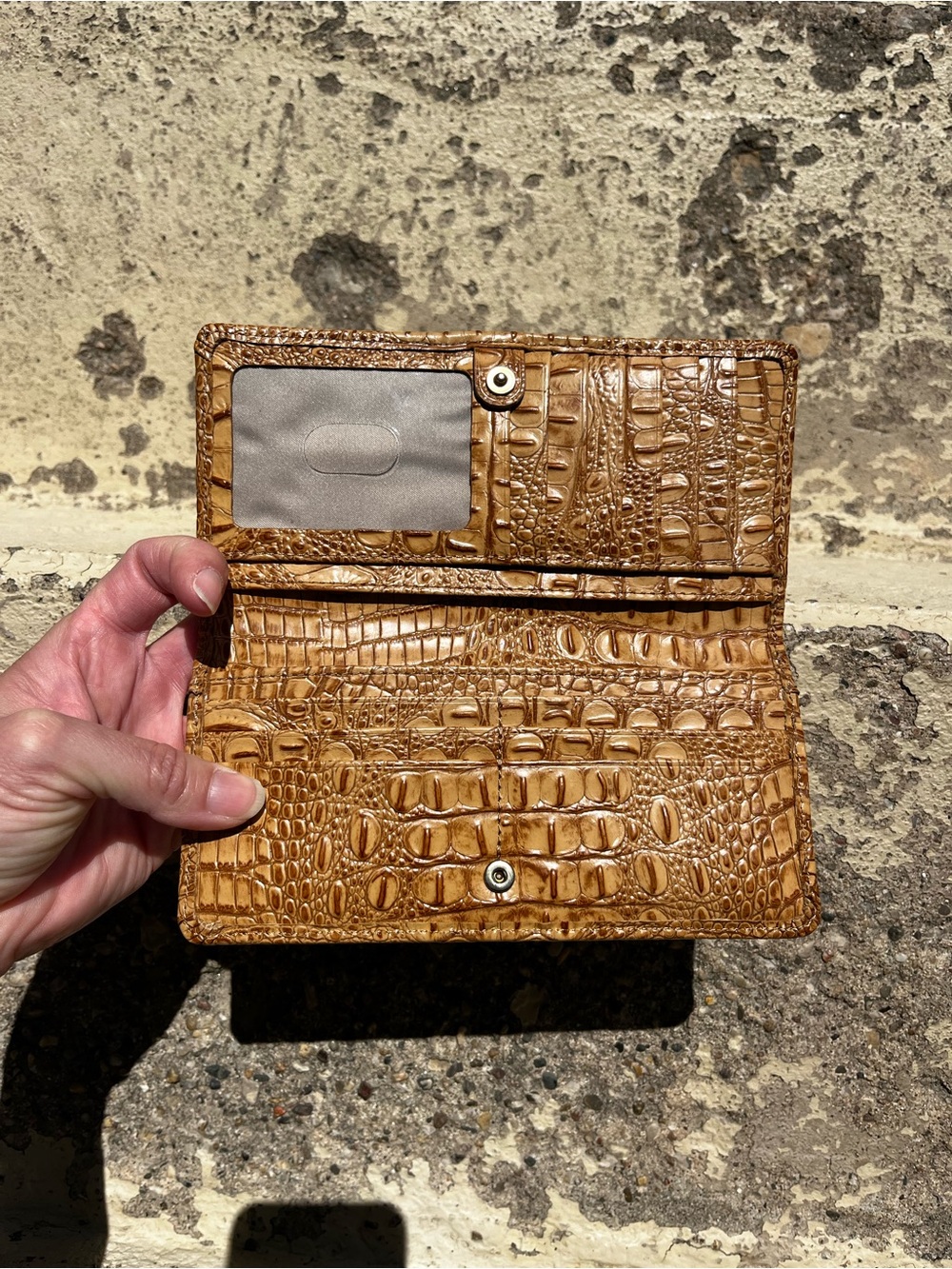 New Brahmin Tan Croc-Trim Leather Wallet - Picture 6 of 16